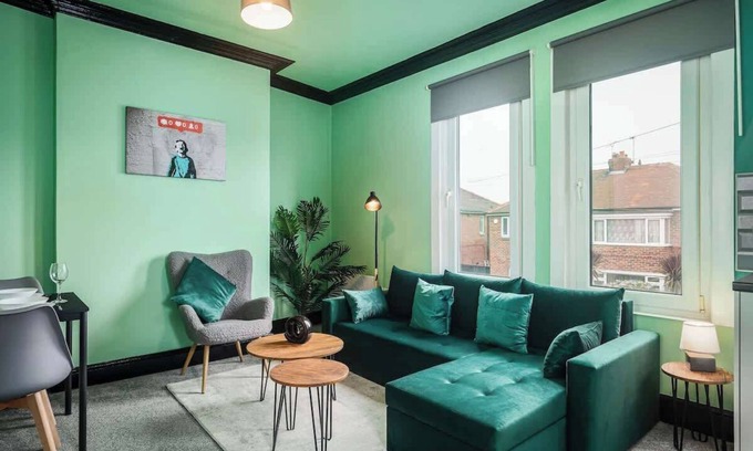Doncaster Apartment | Social Media Adventure - 3 Bed 10% off Long stays