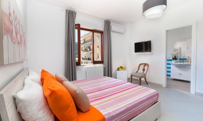 Piano di Sorrento Bed & Breakfast | Sofia flora Room