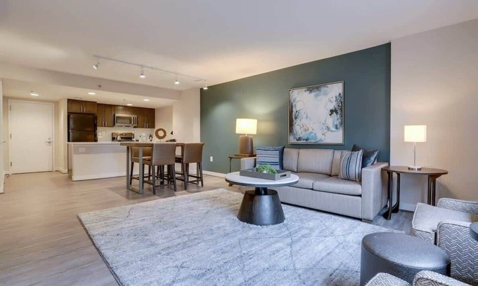 Court House Apartment | Sojourn Courtland Towers w/Private Balcony