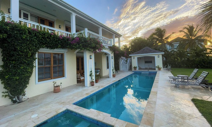 Dunmore Town House | Solaqua luxury hillside villa with 360 views, pool/spa and pink sands beach