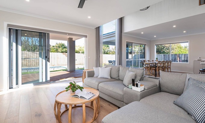 Safety Beach House | Solara House with Heated Pool and Cinema Room