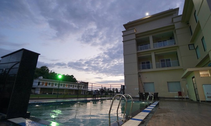 Gonda Resort | Solitaire Resort