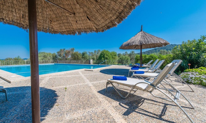 Petra Cottage | Son Perxa rural villa for 10 people just 15 minutes from the beach.