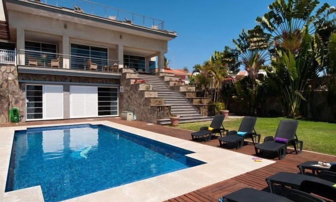 Sonnenland House | Sonnenland 8 by Interhome