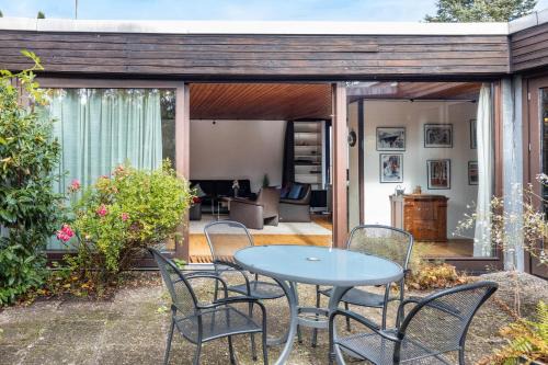 Wabe-Schunter-Beberbach House | Sonniger Architektenbungalow 128 qm