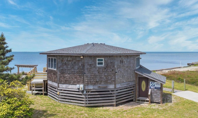 Brigands' Bay House | Soundfront Dog Friendly Tiki Hut w/Hot Tub, Smart TVs, and Private Sound Access