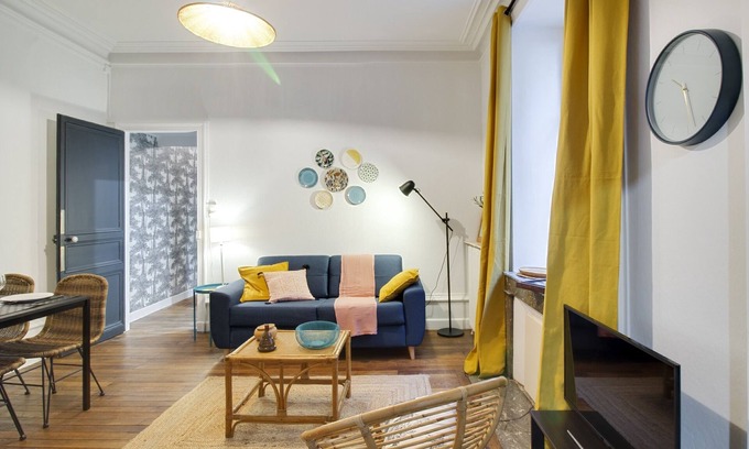 Graslin - Commerce Apartment | Sous Le Cèdre - Un cocon de charme au cœur de Nantes