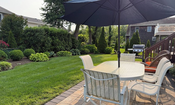 Spring Lake Heights House | South End 4BR, 5 pool beach badges, bikes. Shady private yard. sleeps 10