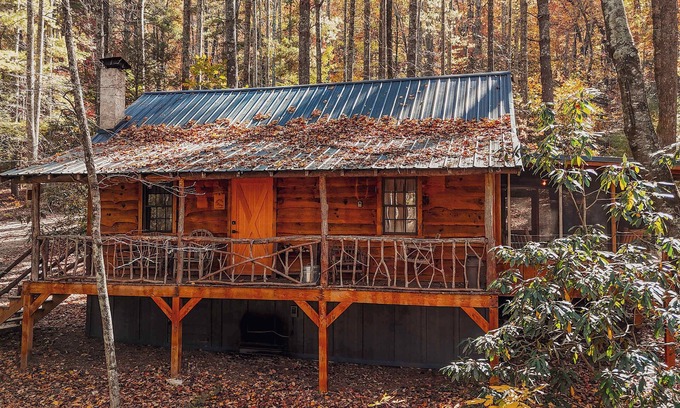 Saluda Cabin | South Fork cabin at Cabin Fever in NC!