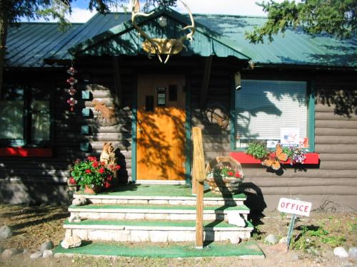 South Fork Cabin | South Fork Lodge & RV Park Colorado