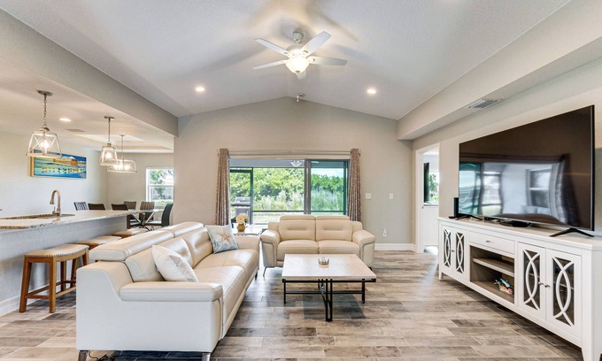 South Gulf Cove House | South Gulf Cove Retreat w/Grill - 13 Mi to Beach!