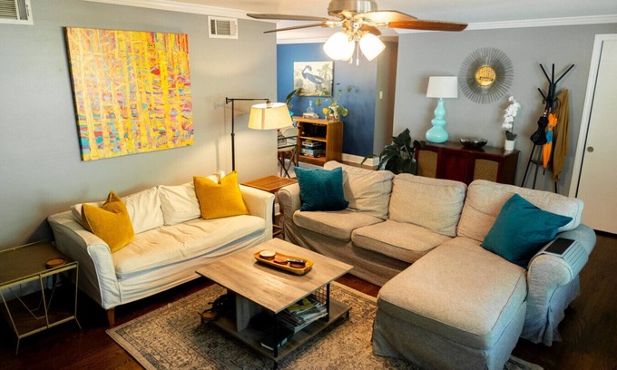 Knoxville Apartment | South Knox Spot | Grill, Outdoor Pool & Lounge!