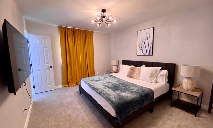 Cox Heights House | South Scottsdale Remodeled Beauty