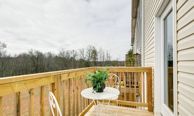 Conestee House | Southeast Greenville Townhome ~ 7 Mi to Downtown!