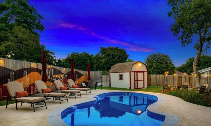 Blossoms Park House | Southwest Refresh- Heated Pool, Hot Tub, Game Room, Fire Pit, & Private Gym