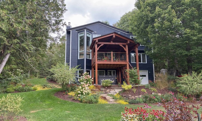 Montpellier Ski Chalet | Spa, Nature, Waterfront - Le Cardinal