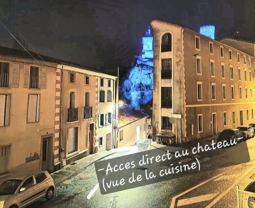 Foix Apartment | Spacieux 120 m2 en 3 chambres centre Foix - 2 sdb et 2 wc - Parking gratuit à 1 Minute