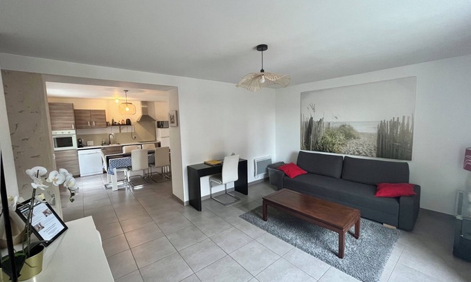 Maisse Apartment | Spacieux Appartement 2 Chambres en Plein Centre Ville de Maisse