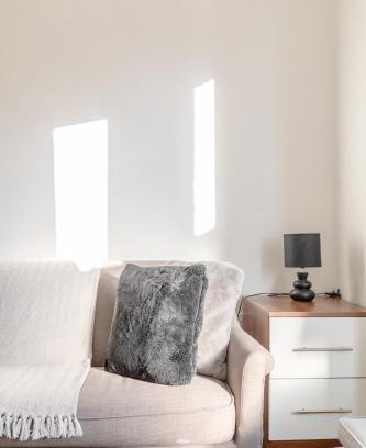 Battersea Apartment | Spacious 1BD Flat 10 mins from Battersea Park!