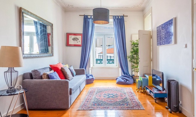Sao Jose Apartment | Spacious 2 Bed Apt - Only 100m from Av. Liberdade!