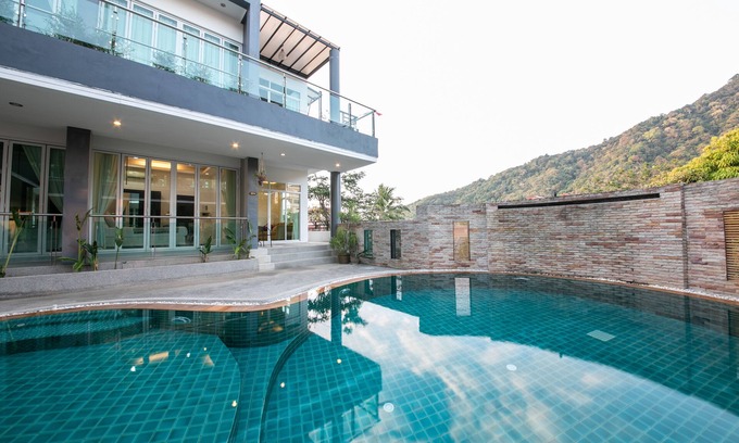 Kata Apartment | Spacious 2 Bedroom Apartment with Kitchen in Kata with Pool & Mountain View