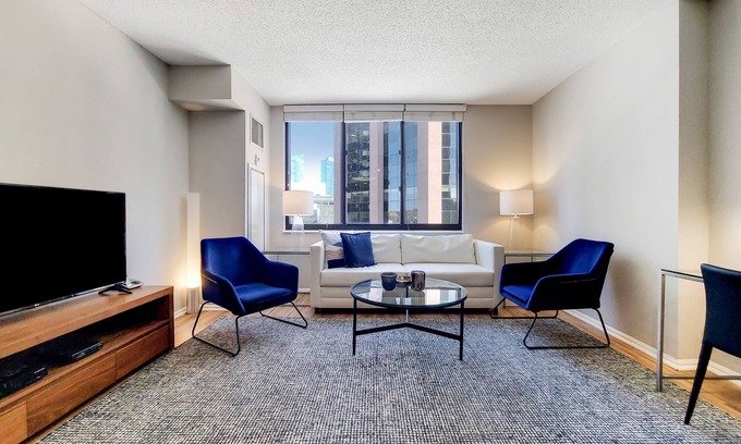White Plains Apartment | Spacious 2 Bedroom, 40-Min Train to Midtown NYC