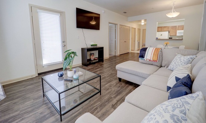 Wright Apartment | SPACIOUS 2 BR ONLY A SHORT DRIVE FROM LOCAL BEACHES, BASES AND ATTRACTIONS
