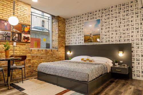 Downtown Hotel | Spacious 2 King Suites - The Finnley Hotel