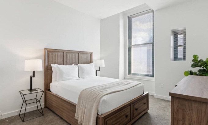 Downtown Pittsburgh Hotel | Spacious 2BR Apartment | Family-Ready Stay | Near Science Center | 2 Units