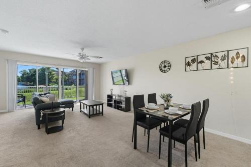 Kissimmee Apartment | Spacious 2BR Condo Near Disney with Pool & Basketball