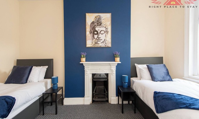 Darlington House | Spacious 2BR for Contractors with WiFi + Parking