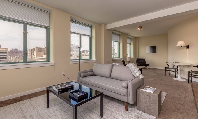 Downtown West Apartment | Spacious 2BR Near Arch, Dome, DT | Free Parking + Rooftop | Zencity