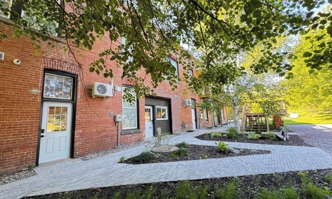 Burk's Falls Apartment | Spacious 2BR Retreat in Nature