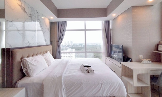 Surabaya Apartment | Spacious 2Br With Extra Room At Grand Sungkono Lagoon Apartment