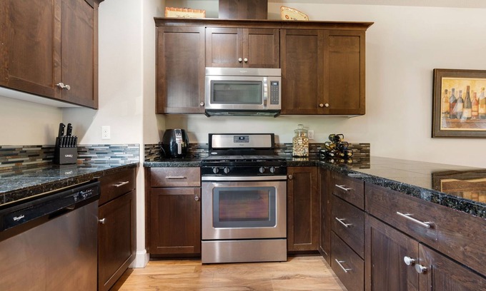Happy Valley House | Spacious 3-bedroom townhouse in Happy Valley
