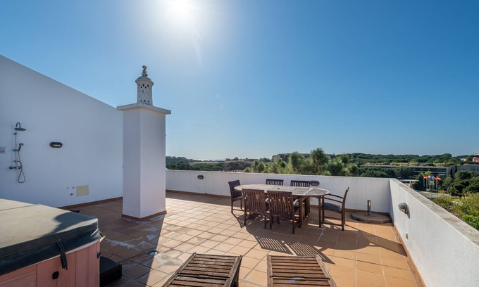 Aldeia das Acoteias Apartment | Spacious 3 bedrooms 3 bathrooms, roof top sea view