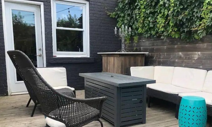 Saint Clair West Village House | Spacious 3BR Hm - Midtown Gem - Ideal for Families - Steps 2 Everything