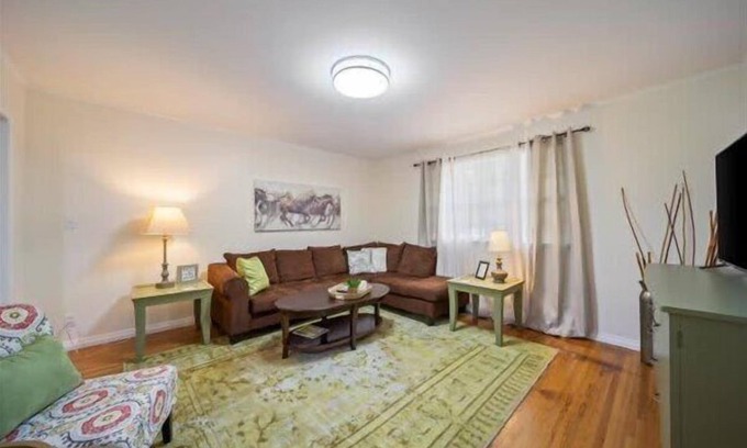 Tulsa House | Spacious 4/2BR Home |Pet-Friendly |Midtown Tulsa