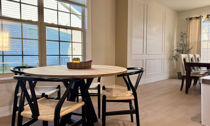 North Charleston House | Spacious 4-bedroom house in welcoming North Charleston with WiFi, AC