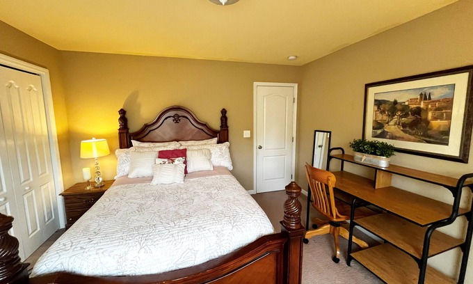 Normal House | Spacious 4-Bedroom House Centrally Located in Lovely Huntsville