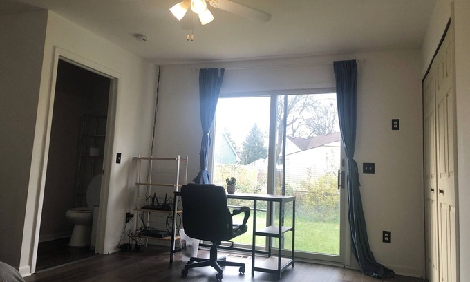Bryant Pattengill East House | Spacious 4-bedroom house in charming Ann Arbor with AC, WiFi