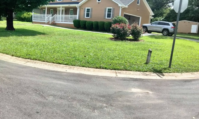 Lilburn House | Spacious 4-bedroom home with WiFi, AC/heat, and BBQ- grill in charming Lilburn.