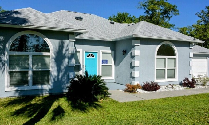 Panama City House | Spacious 4-bedroom house in Panama City with in ground pool and private dock
