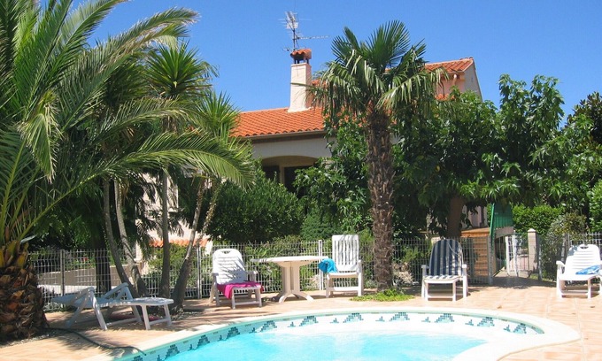 Ceret Villa | Spacious 4 Bedroom Villa with pool in Ceret, Mediterranean Pyrenees