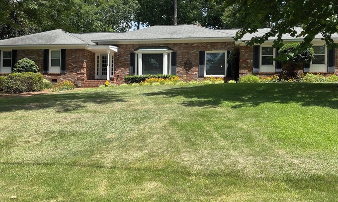 Augusta House | Spacious 4-BR, 3-BA house in West Augusta located 3.2 miles from the ANGC