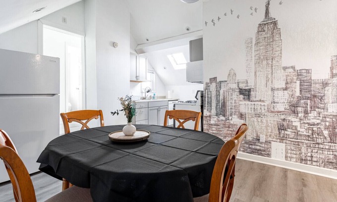 Constable Hook Apartment | Spacious 4BR (10 Beds) | NYC Transit + Parking