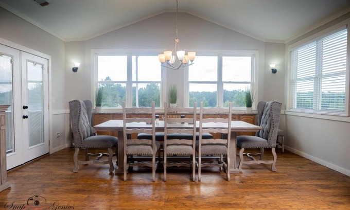 Loganville Villa | Spacious 4BR villa w/ private pool and tennis