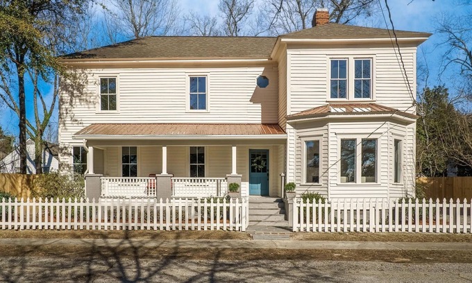 Aiken House | Spacious 5-bedroom Downtown home in charming Aiken