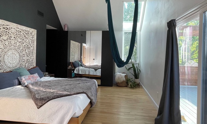 Littleton House | Spacious 5-bedroom house near Charming Main Littleton