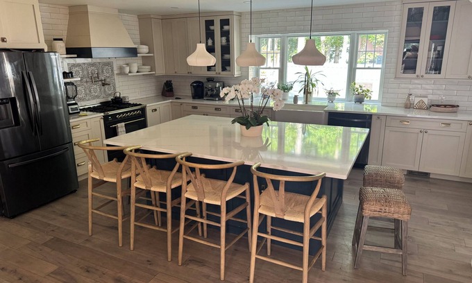 Lower Township House | Spacious 5-bedroom home with state of the art kitchen in charming Cape May